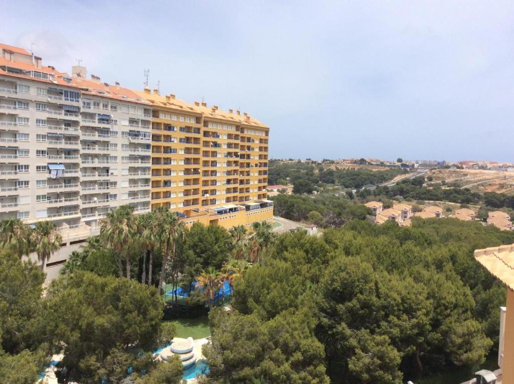 2-Bedroom And Living Room Apartment Near Campoamor Beach Eksteriør bilde