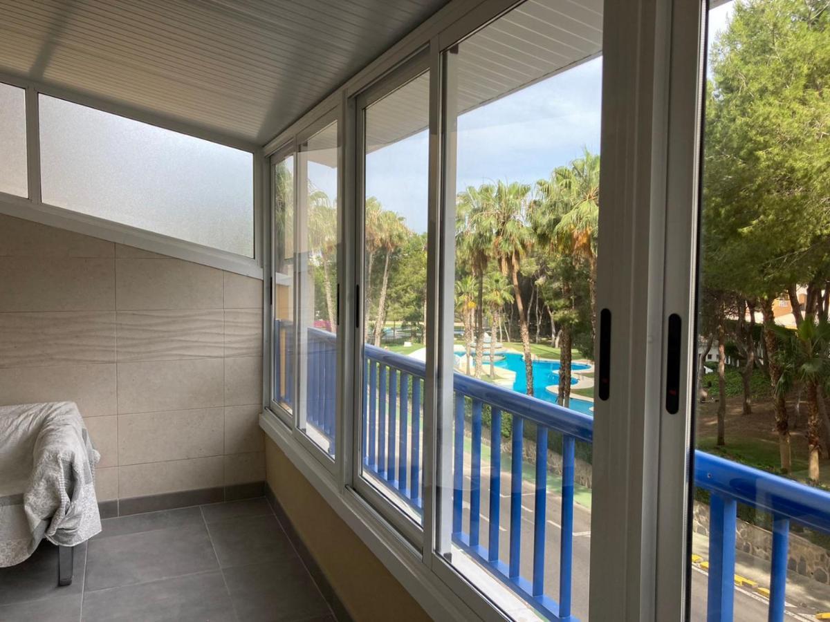 2-Bedroom And Living Room Apartment Near Campoamor Beach Eksteriør bilde