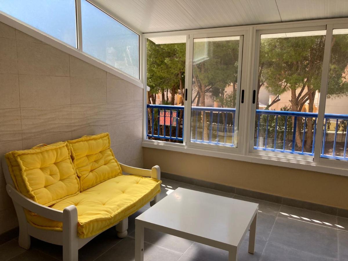 2-Bedroom And Living Room Apartment Near Campoamor Beach Eksteriør bilde